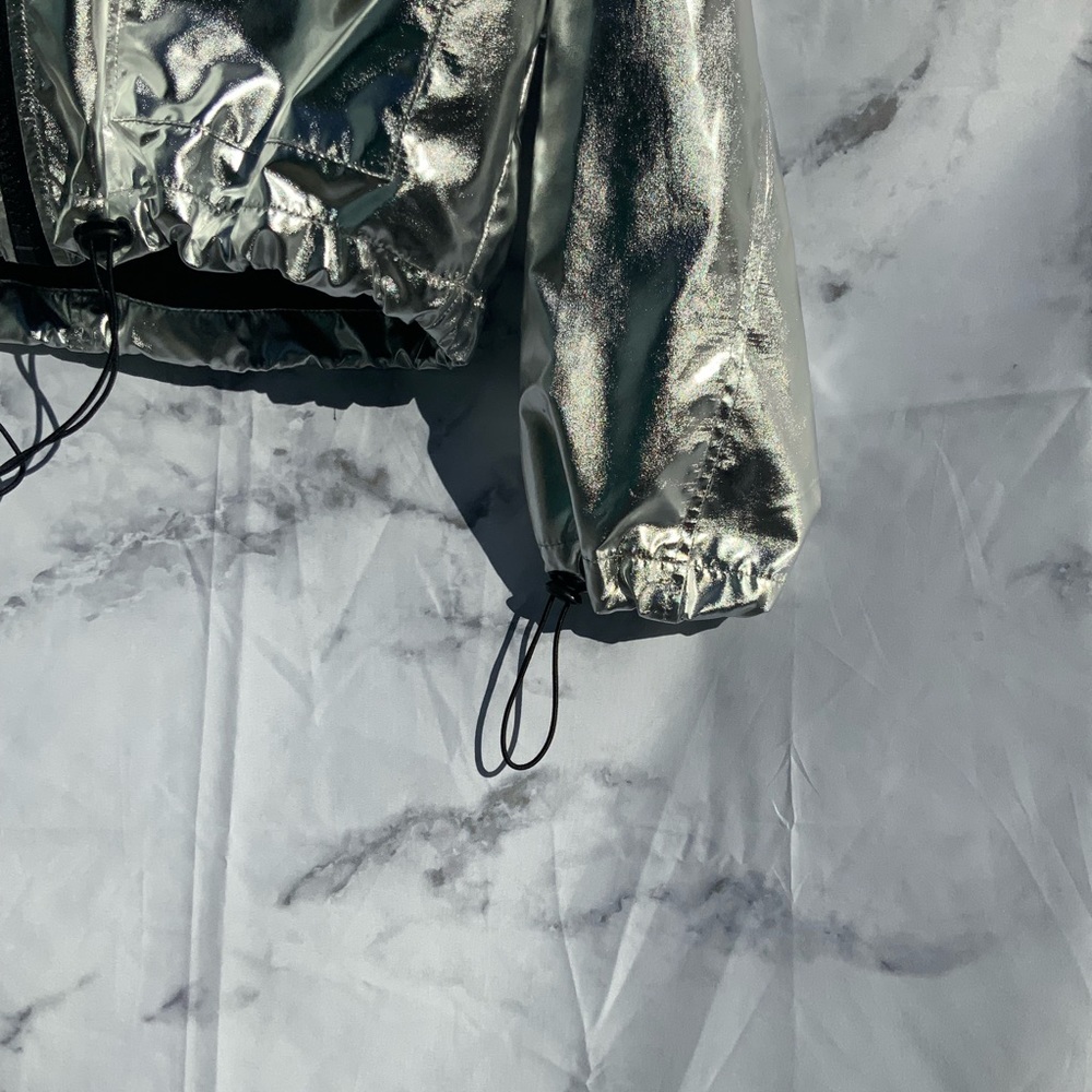 ASOS Silver Cropped Jacket - Picture 3 of 3